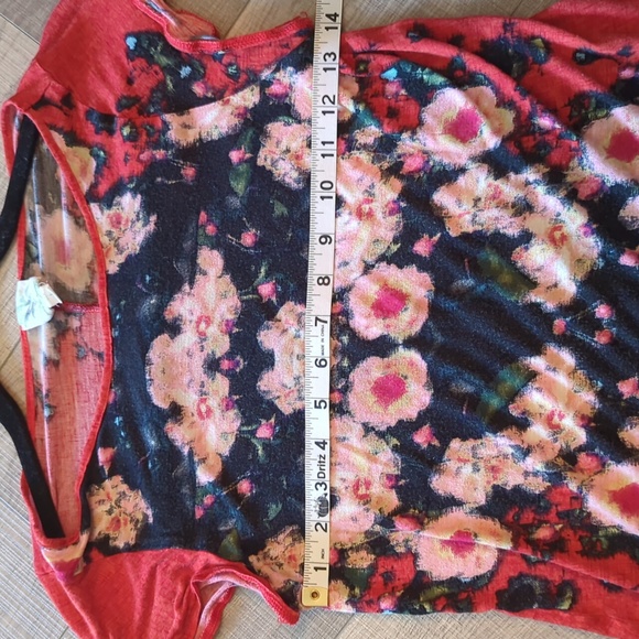 Weston Wear cap sleeve floral tee large - Picture 6 of 6